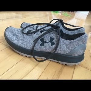 Men's Under Armour Speed Foam size 13